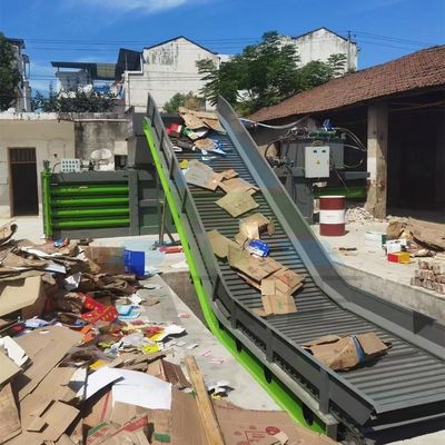 Densità di fascio cliente 2300 KG idraulica orizzontale macchina di fasciatura in alluminio con trasportatore