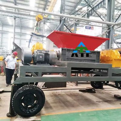 1400 Doppio albero OTR Macchina di triturazione di pneumatici industriali per impianti di produzione