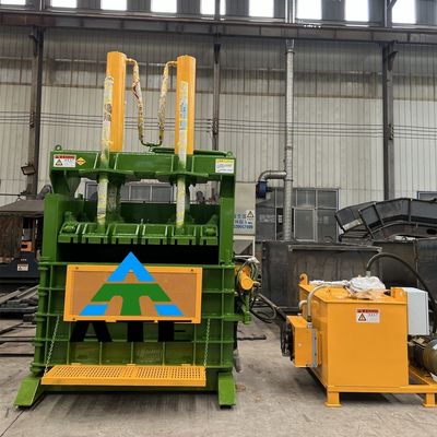 380V tensione pressatrice idraulica per imballaggio di plastica e metallo