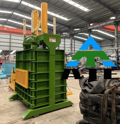 380V tensione pressatrice idraulica per imballaggio di plastica e metallo