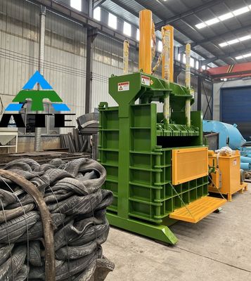 380V tensione pressatrice idraulica per imballaggio di plastica e metallo
