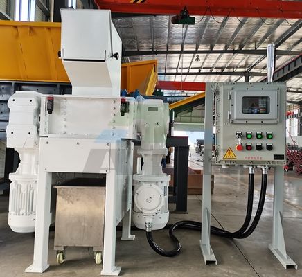 Capacità di produzione massima 17000 kg/h Trinciatrici a quattro assi per pallet in barili di imballaggio