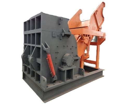 Crusher a doppio albero per la triturazione di pneumatici pesanti in ambiente industriale
