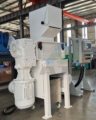 800 Modello Quattro alberi pneumatico gomma Legno Funzionale Riciclatore Macchine di rifiuti di plastica