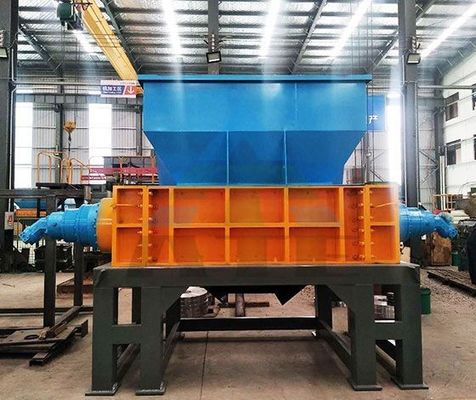 Timbro trituratore per pezzi di plastica tubi pellicole sacchetti profilo ferro rottami di metallo rifiuti radiatore
