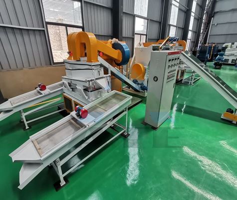 Macchina di separazione del rame e dell'alluminio da 3000L/h per la triturazione e il riciclaggio degli scarti metallici