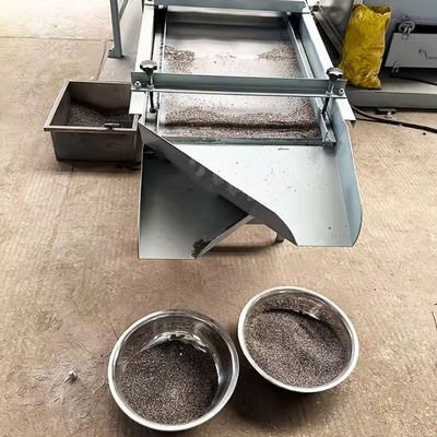 Macchine di riciclaggio dei rifiuti di cavi per linee elettriche di comunicazione