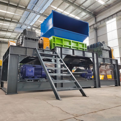 2200KG Peso di metallo doppio albero tritare macchina per tritare rifiuti di plastica tessile