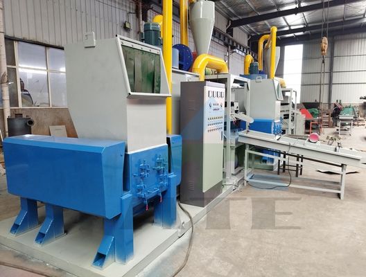 Macchina granulatrice di filo di rame di capacità 3000L/h per il riciclaggio di rottami di metallo ad alta automazione