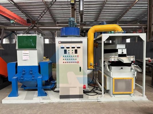 Macchina granulatrice di filo di rame di capacità 3000L/h per il riciclaggio di rottami di metallo ad alta automazione