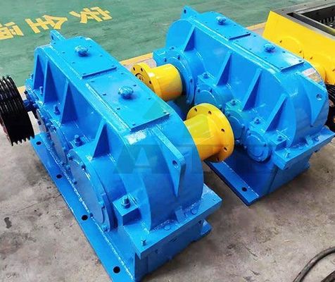 Trituratore a doppio albero ad alto livello di sicurezza per rifiuti di plastica e rottami metallici
