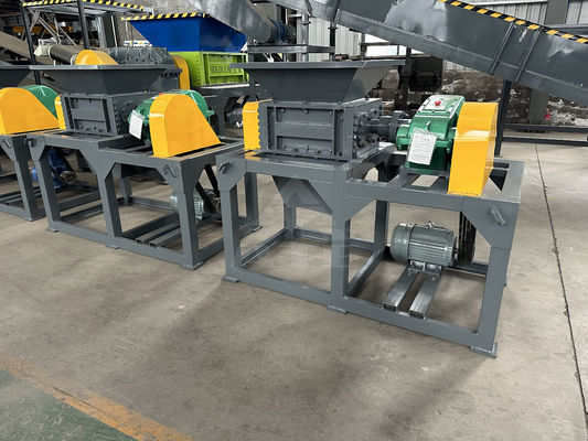 Rompitore a doppio albero idraulico per cartone metallico di plastica 5000 kg peso