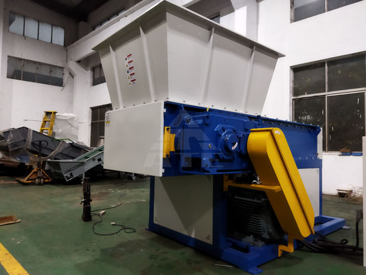 Capacità di produzione 5-100 kg/h Trinciatrici monoalbero per cartone ondulato e materie plastiche