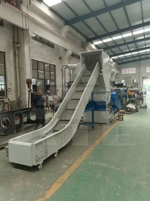Capacità di produzione 5-100 kg/h Trinciatrici monoalbero per cartone ondulato e materie plastiche