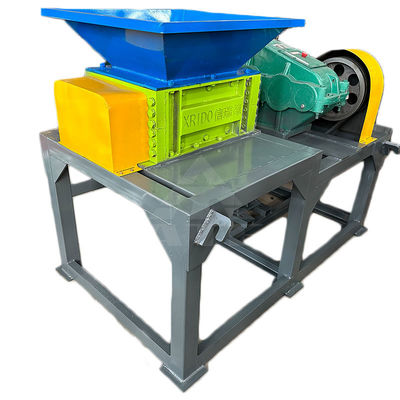 Macchina di triturazione di plastica a doppio albero per il prodotto finale da 1 a 10 cm e peso 5000 kg