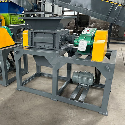 50kW Double Shaft Shredder per pallet di legno e scarti di metallo/plastica