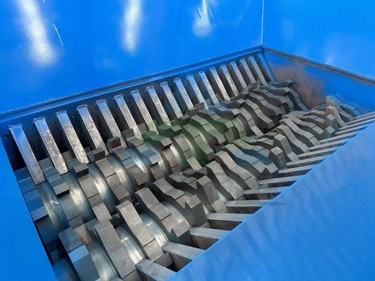 Ristrutturatore di acciaio a controllo PLC per il riciclaggio dei rifiuti di pneumatici e la produzione di polvere di gomma