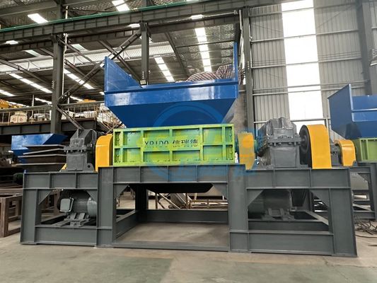 Riciclare rifiuti di plastica PET per tritare metallo