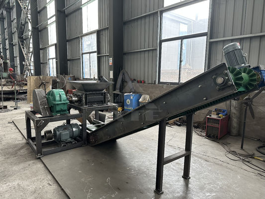 50kW di potenza Single Power Plastic Film Shredder per filo d'acciaio in 200-2200mm Input Size