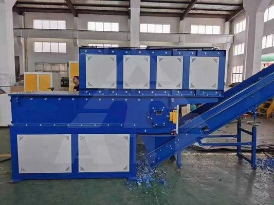 300-500 kg/h Capacità di produzione Mini trituratrice monoalbero di cartone di plastica per gomma