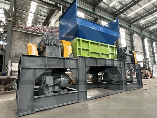 Rottame di vetro per rottami di metallo, plastica e legno destinato al riciclaggio di rifiuti in varie industrie