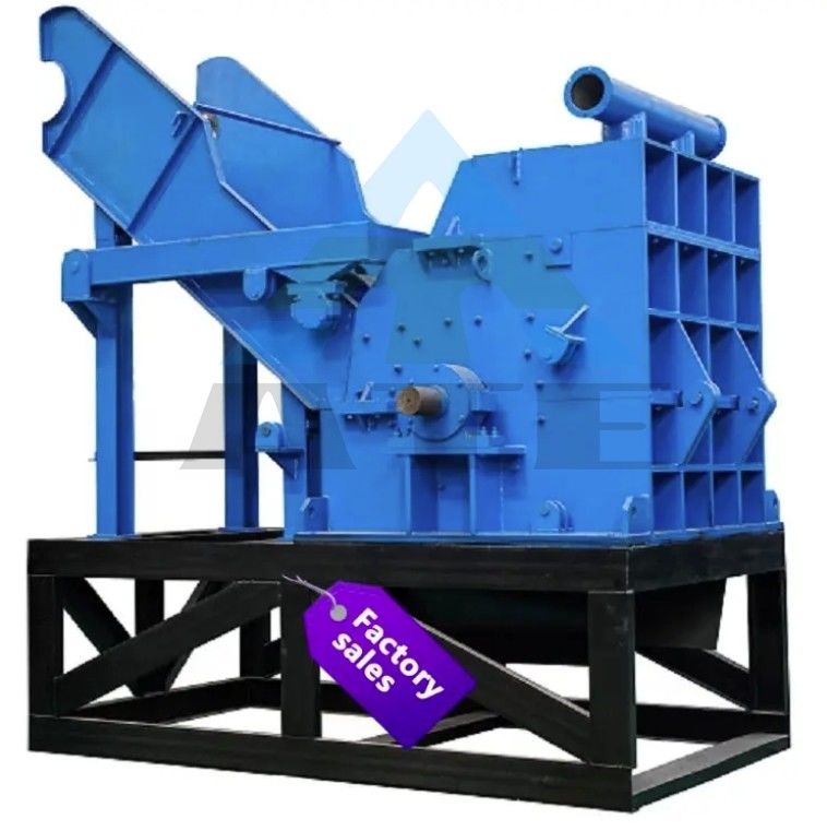 Crusher a doppio albero per la triturazione di pneumatici pesanti in ambiente industriale