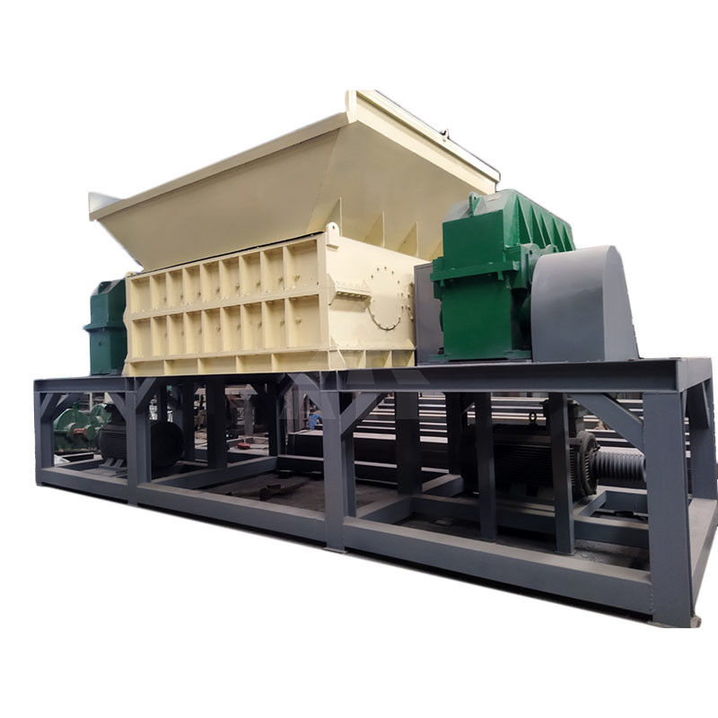 50kW trituratore a doppio albero per bottiglie di plastica pneumatici per camion e riciclaggio di rottami metallici